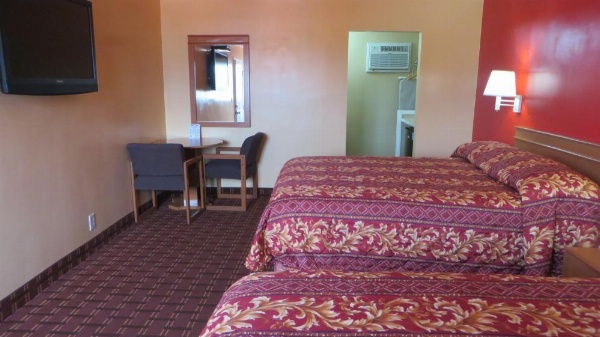 Friendship Motor Inn image 18